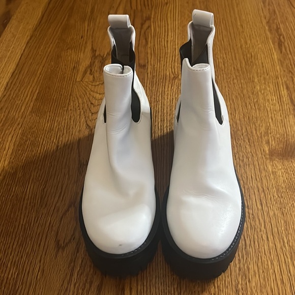 BP. Woman’s White Ankle Boots Size 6.5 - Picture 2 of 7